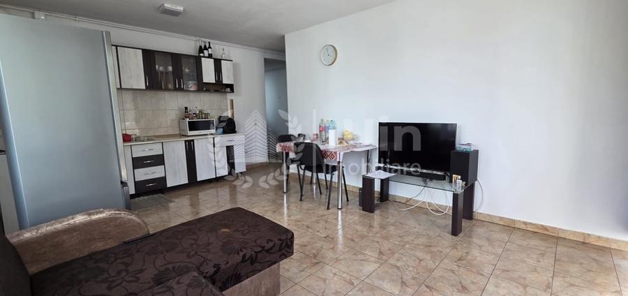Apartament cu 3 camere semidecomandat, mobilat în Gheorgheni — fotografia 2