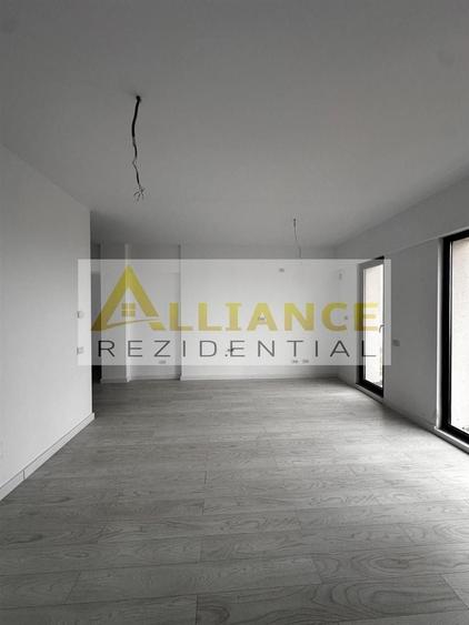 Apartament cu 3 camere decomandat în Fundeni