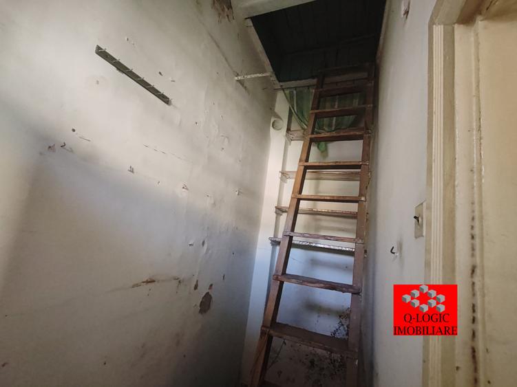 Casă individuală cu 3 camere cu Canalizare în Central