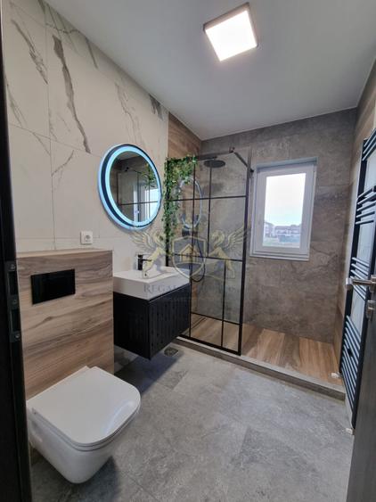 Apartament cu 2 camere decomandat în 13 Decembrie