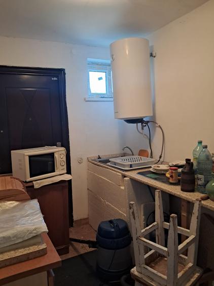 Casă individuală cu 4 camere cu Teren 4000 Mp în Roșia
