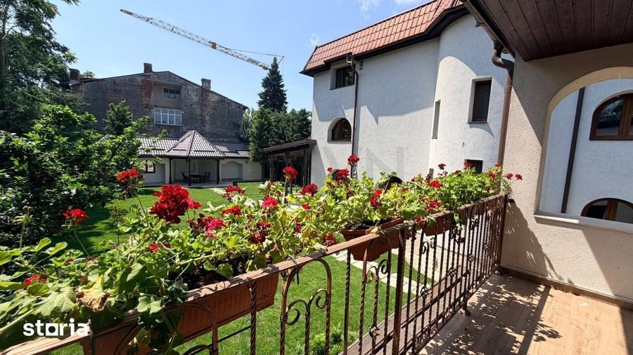 Casă cu Teren 1000 Mp în Vitan