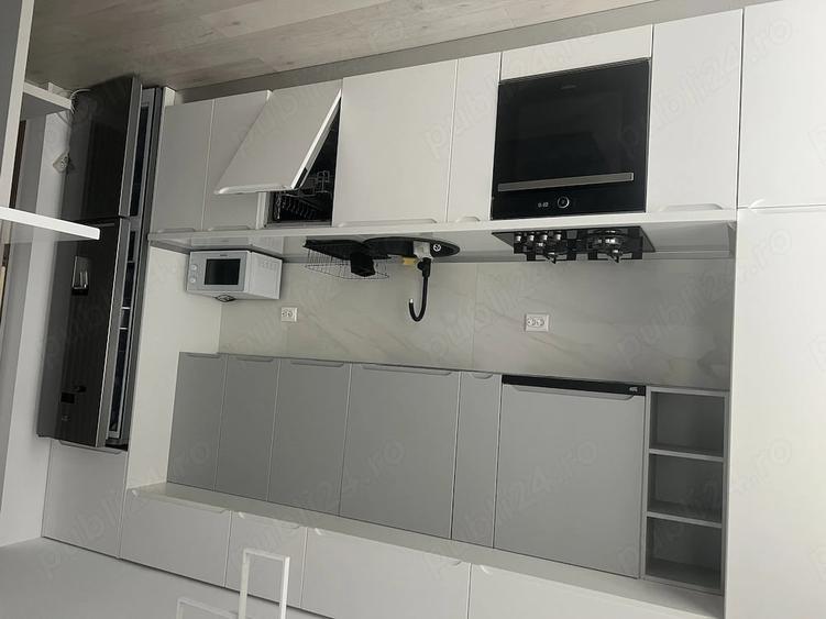 Apartament cu 3 camere decomandat în Vest