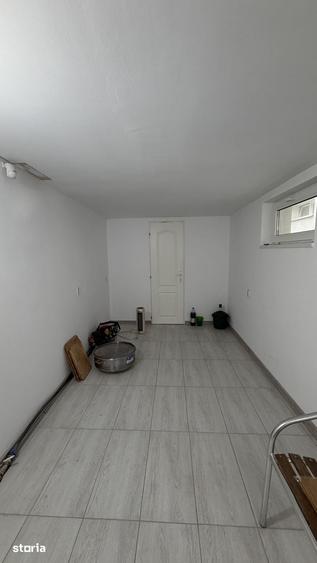 Casă cu 6 camere cu Teren 661.51 Mp în Central