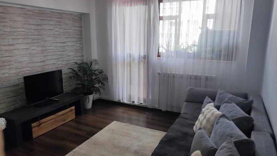 Apartament cu 2 camere decomandat în Exterior Vest