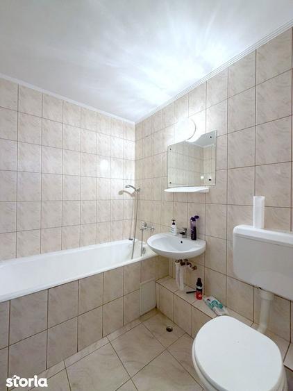 Apartament cu 3 camere decomandat, mobilat în Ștefan cel Mare