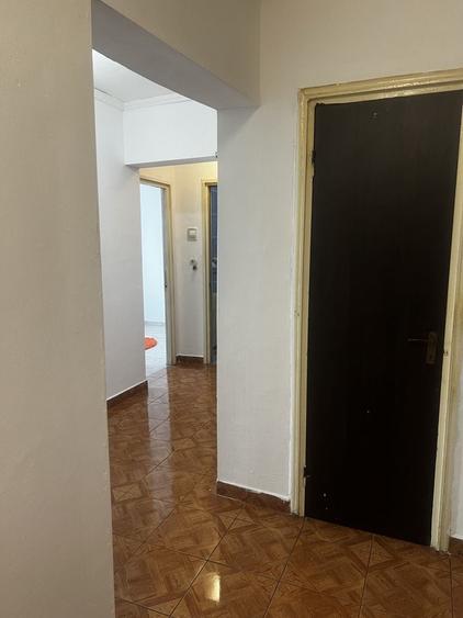 Apartament cu 3 camere decomandat în Pantelimon