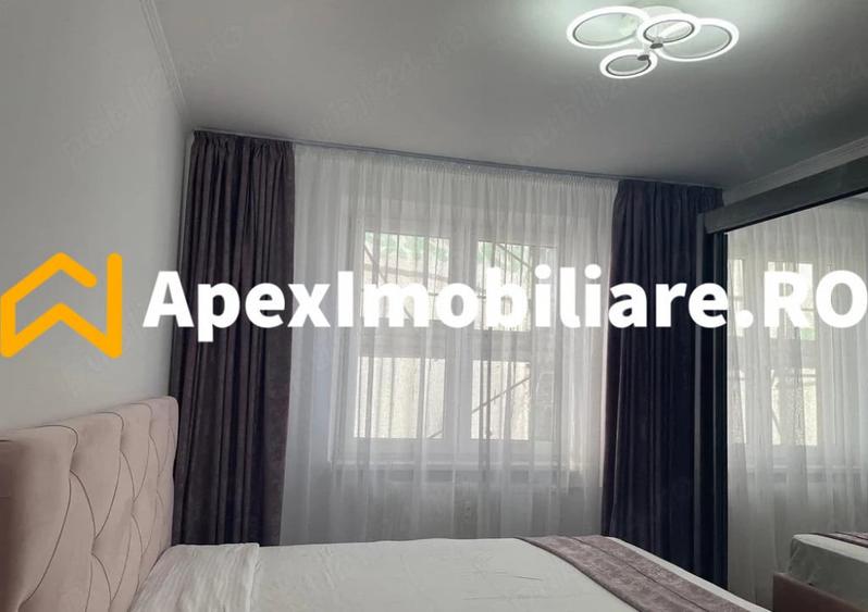 Apartament cu 3 camere semidecomandat în Berceni