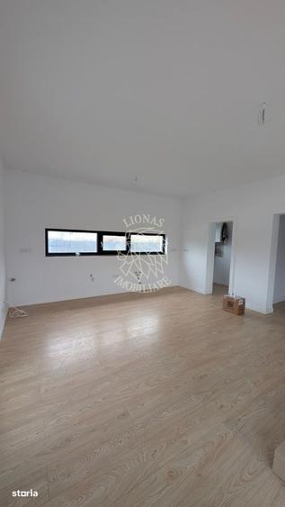 Casă cu 4 camere cu Teren 490 Mp în Unirea