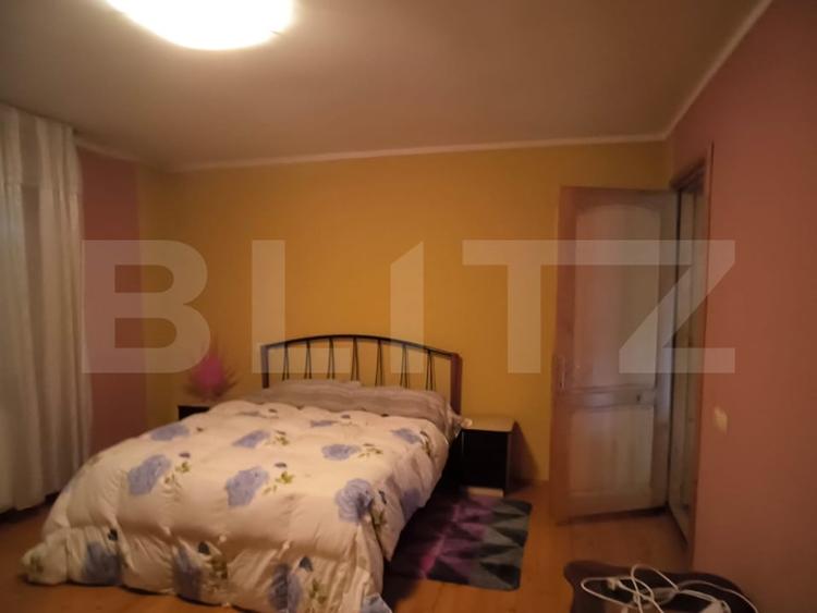 Casă individuală cu 7 camere cu Canalizare în Exterior Sud
