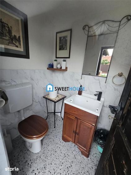 Casă cu 6 camere cu Teren 1780 Mp în Cincu