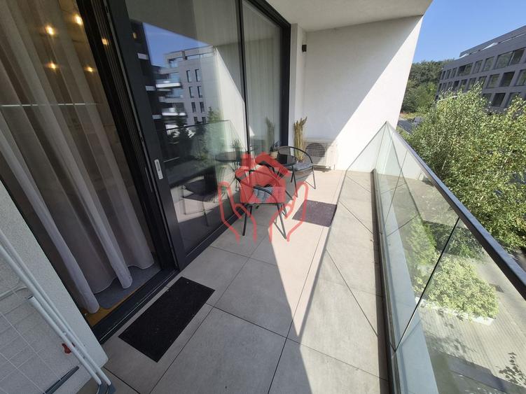 Apartament cu 2 camere semidecomandat, mobilat în Băneasa