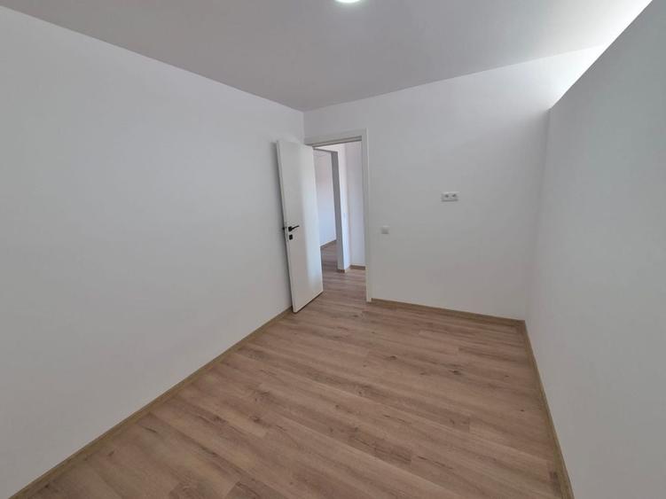 Apartament cu 2 camere decomandat în Florești