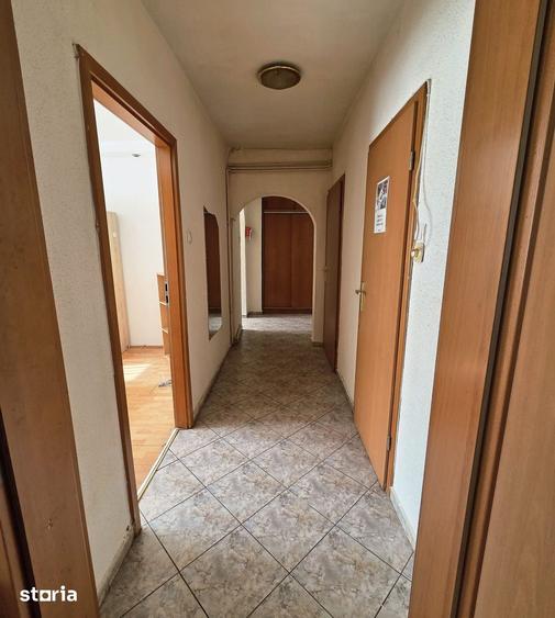 Apartament cu 2 camere decomandat în Centrul Civic