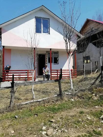 Casă cu Teren 150 Mp în Roșia Montană