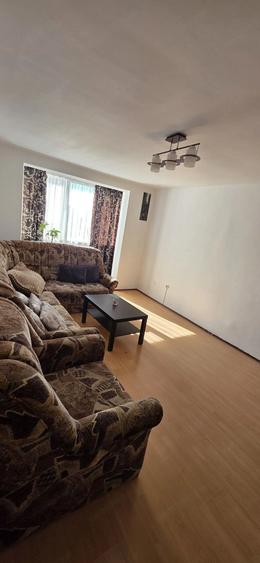 Apartament cu 2 camere decomandat în Sânpetru