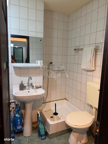 Apartament cu 4 camere decomandat în Gorjului