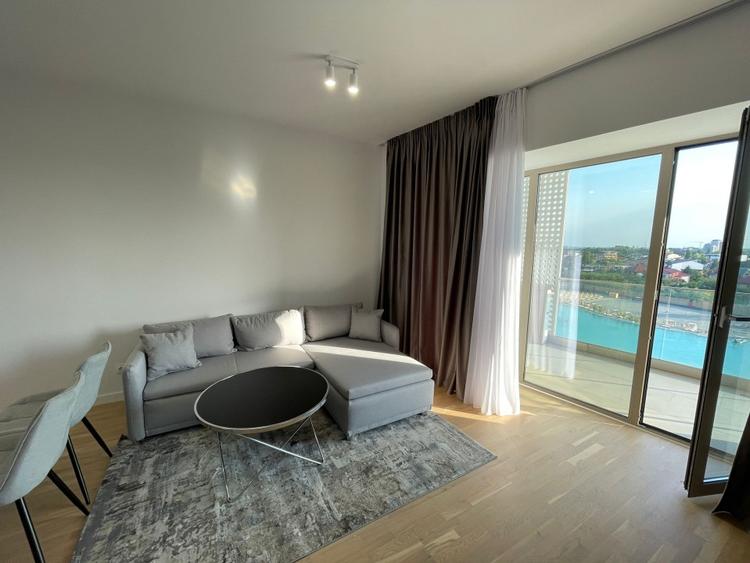 Apartament cu 2 camere semidecomandat, mobilat în P-ta Presei Libere