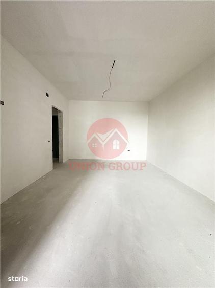 Apartament cu 2 camere decomandat în Palazu Mare