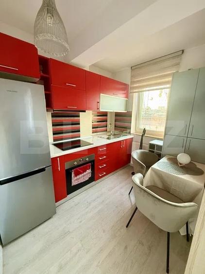 Apartament cu 2 camere semidecomandat, mobilat în Mărăști