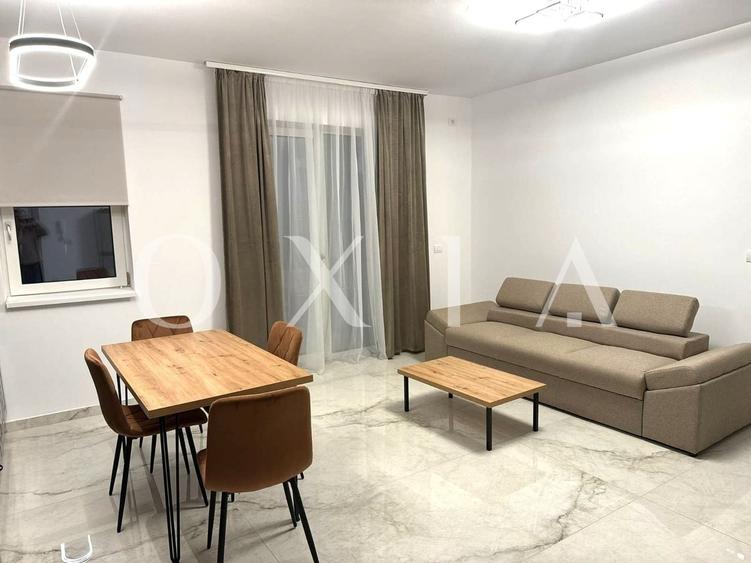 Apartament cu 2 camere semidecomandat, mobilat în Giroc
