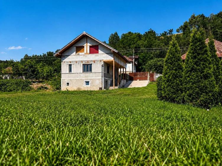 Casă cu 3 camere în Așchileu
