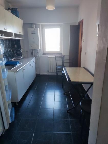 Apartament cu 2 camere semidecomandat în Orizont