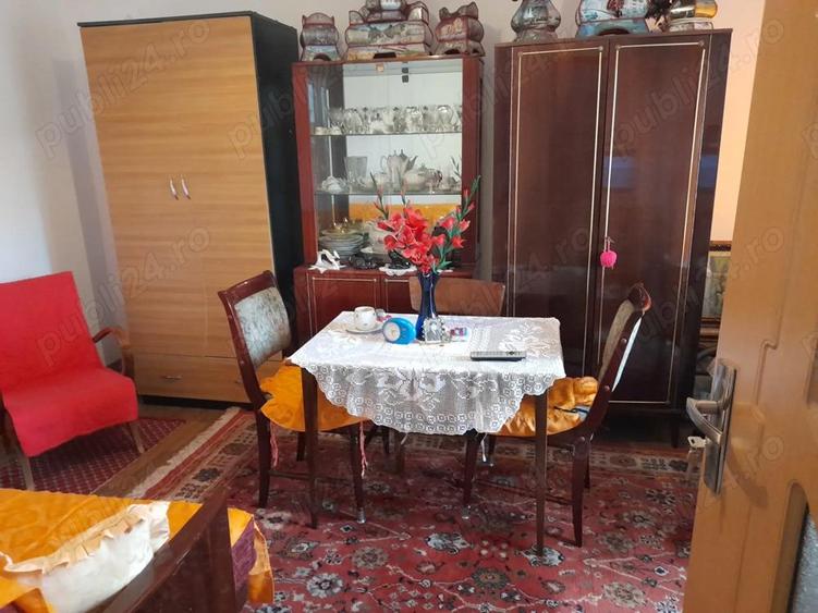Garsonieră decomandată în Central