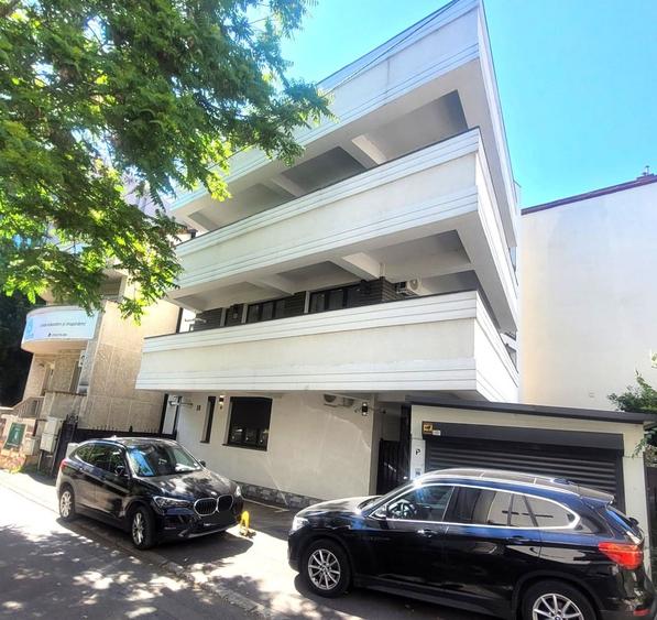 Apartament cu 3 camere decomandat, mobilat în Aviației