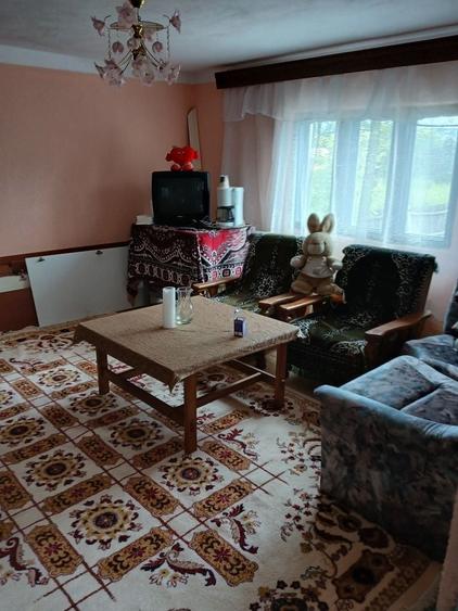 Casă cu 4 camere în Central