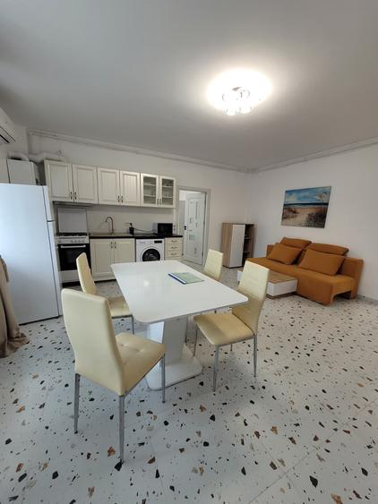 Apartament cu 2 camere semidecomandat, mobilat în Mamaia-Sat