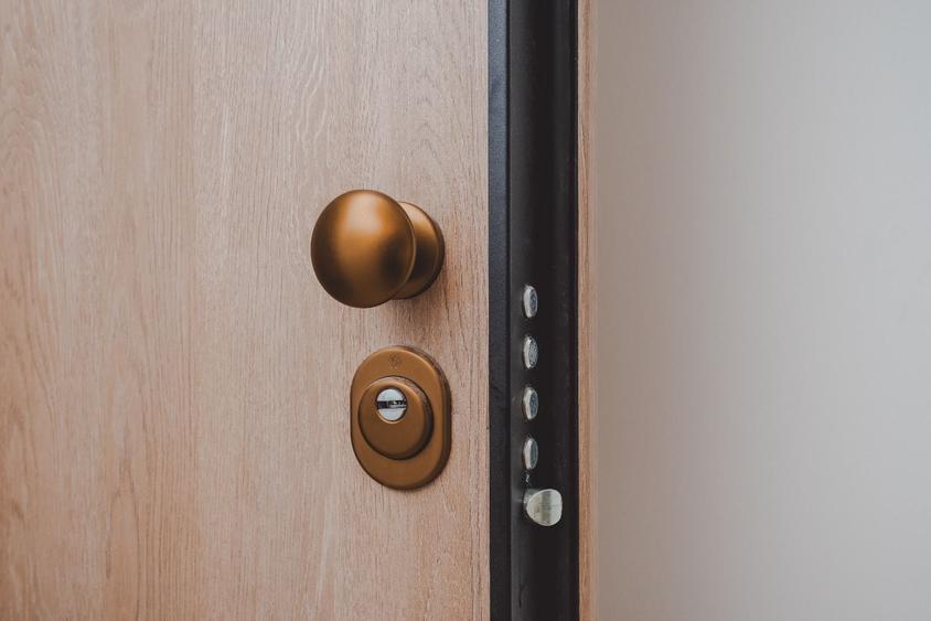 Apartament cu 2 camere semidecomandat în Titan