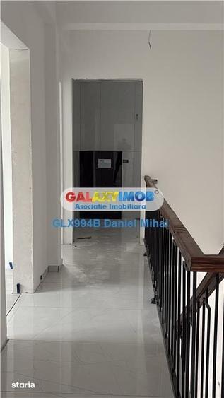 Casă cu 4 camere cu Teren 220 Mp în Central
