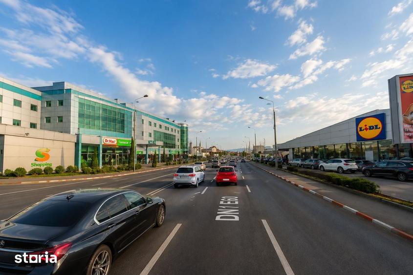 Spațiu comercial, de 5,200 mp, în Turnișor