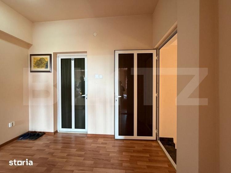 Casa individuala - 9 camere, 369 mp, 868 mp teren, zona Micro 1 - 7
