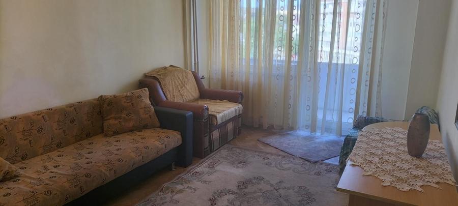 Apartament cu 2 camere decomandat în Exterior Vest