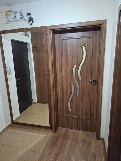 Apartament cu 3 camere decomandat, mobilat în Obor