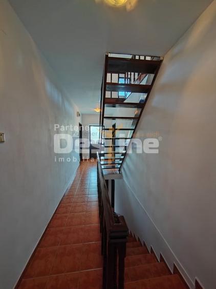 Casă individuală cu 4 camere cu Canalizare în Bucium
