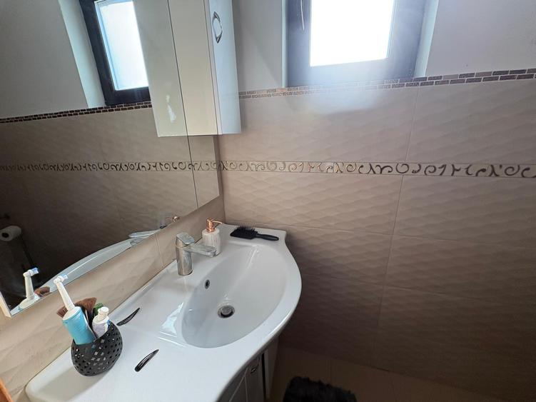 Duplex cu 5 camere cu Teren 300 Mp în Jilava