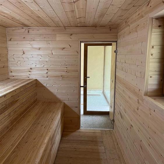 Casă individuală cu 6 camere cu Teren 3000 Mp în Văleni-Stânișoara
