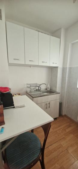 Garsonieră decomandată în Sud