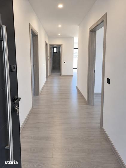 Casă cu 4 camere cu Teren 467 Mp în Berceni