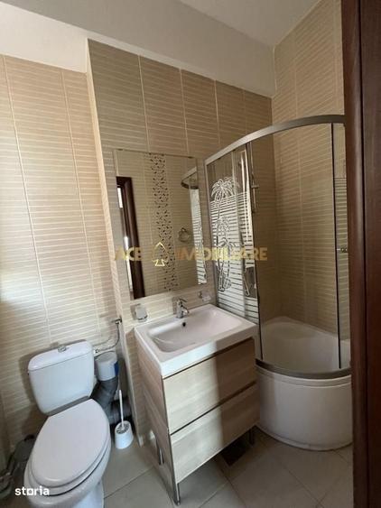 Apartament cu 4 camere în Universitate
