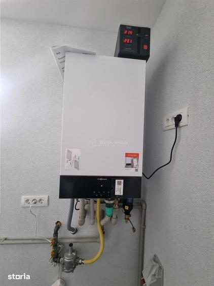 Casă cu 7 camere decomandat cu Teren 1145 Mp în Poroschia