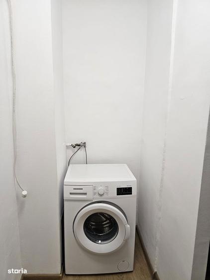 Apartament cu 2 camere semidecomandat în Tei