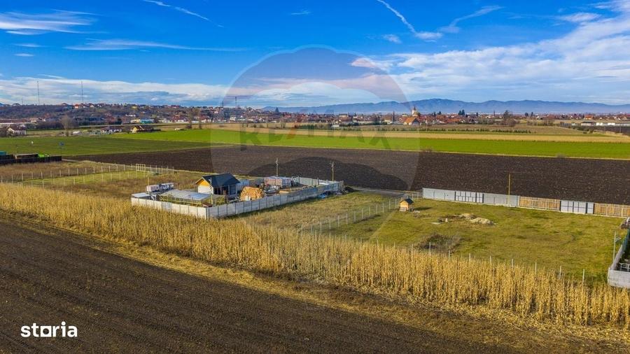 Teren intravilan cu CU-BOD- ZONA CISMASU- 1,020mp / Strada Iasomiei - 8