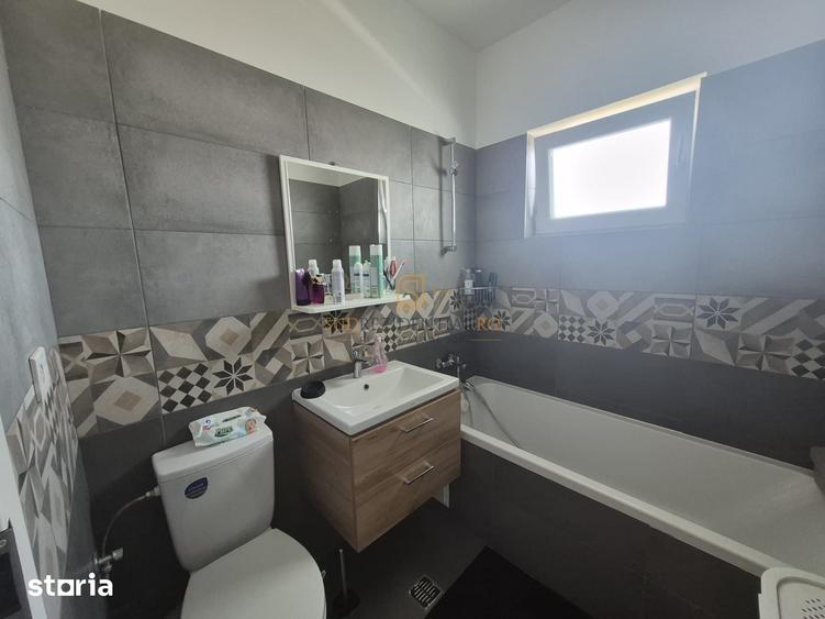 Apartament cu 2 camere decomandat în Metalurgiei