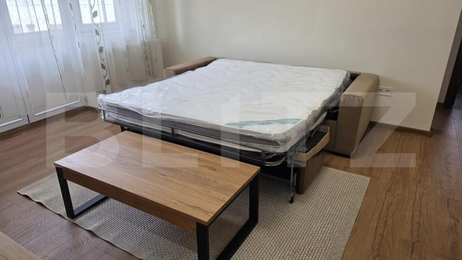 Apartament cu 2 camere semidecomandat, mobilat în Ultracentral