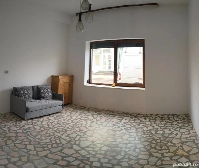Spațiu comercial, de 64 mp, în Central