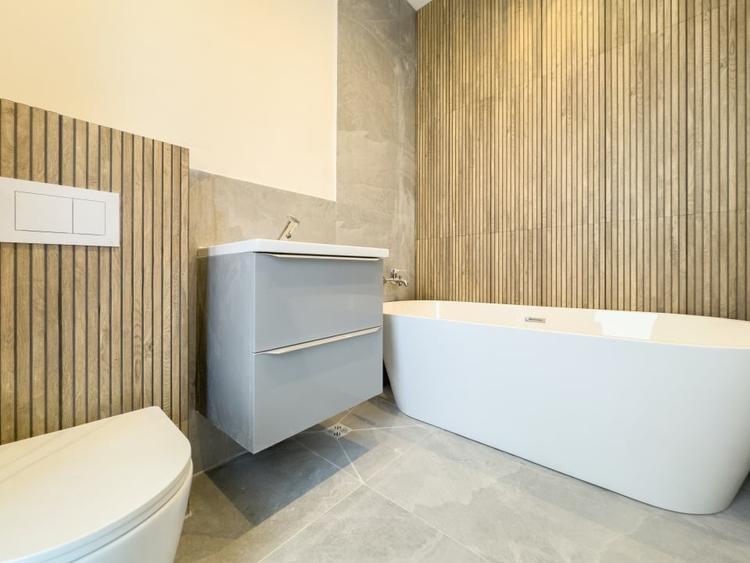 Casă individuală cu 4 camere cu Canalizare în Valu lui Traian